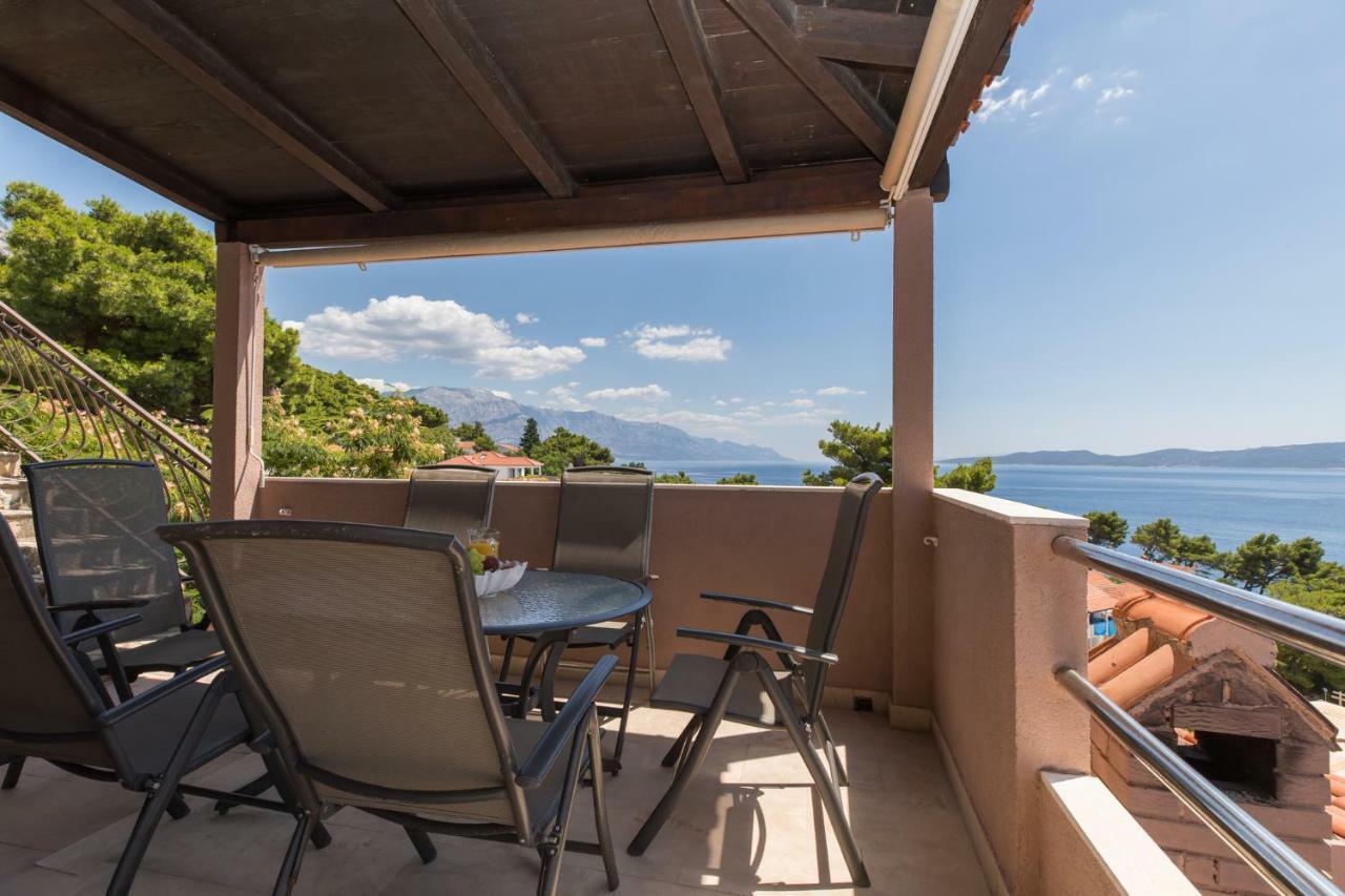 The View Apartment Мимице Екстериор снимка