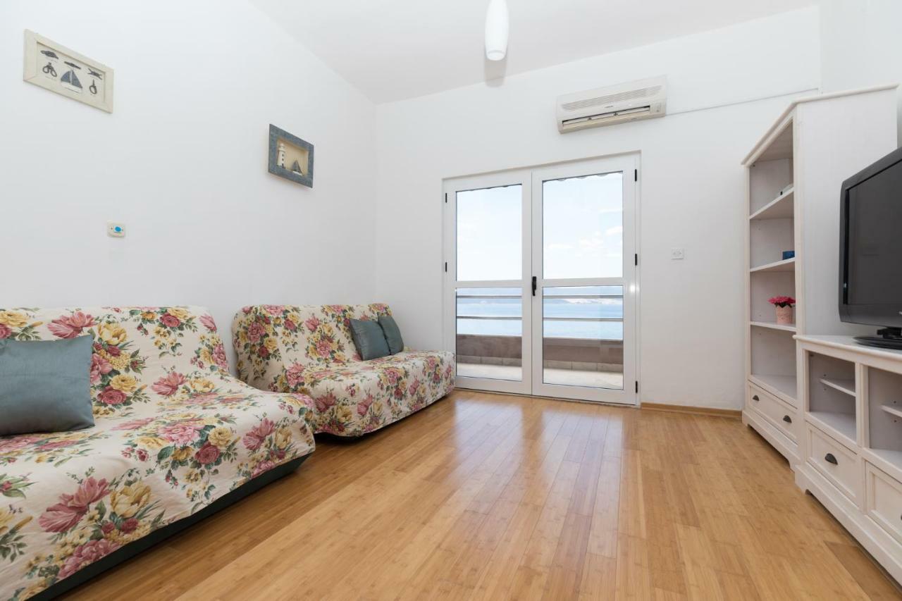 The View Apartment Мимице Екстериор снимка