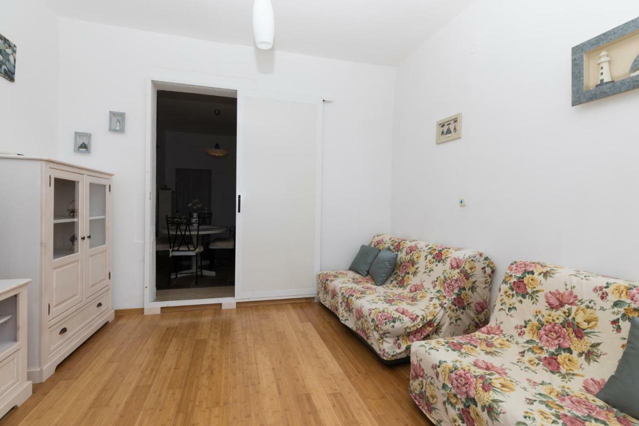 The View Apartment Мимице Екстериор снимка